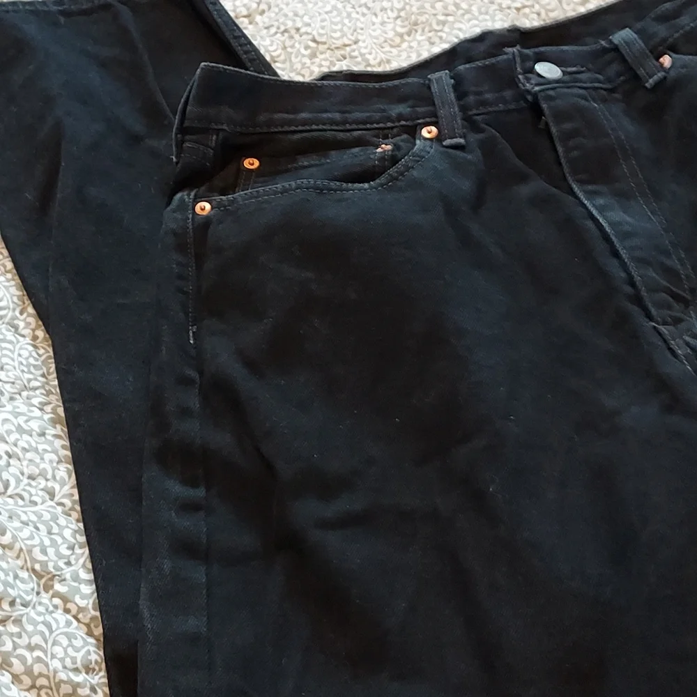 LEVI mens Black JEANS size 38 - Picture 3 of 5